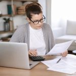 Caf et couple ne vivant pas ensemble : quelles aides et quelles règles fiscales ?