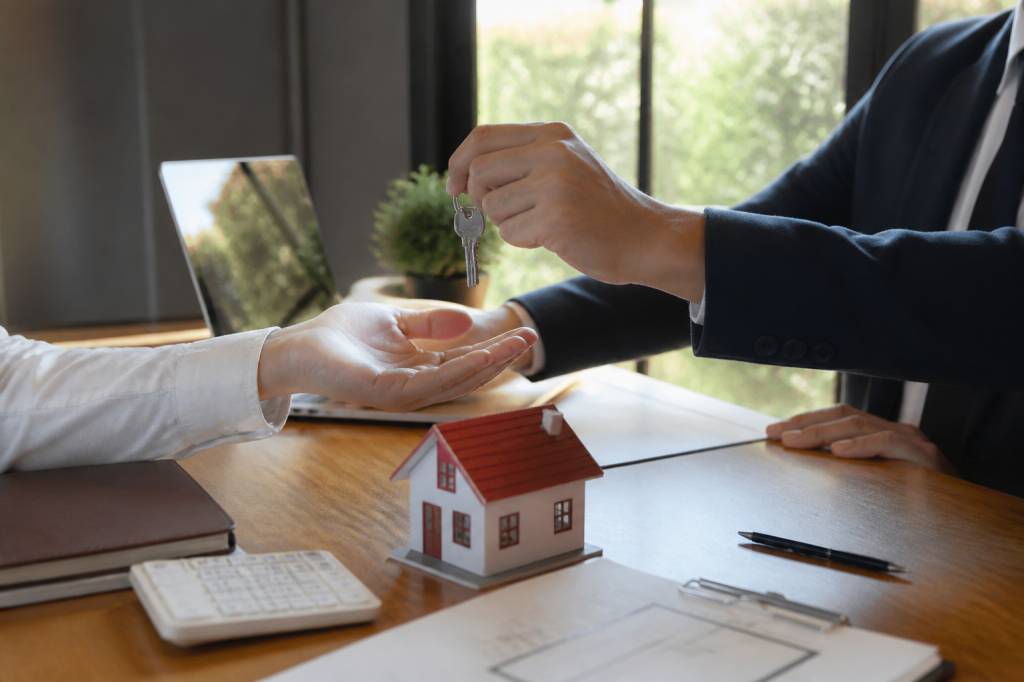 Achat immobilier loi : les dispositifs fiscaux à connaître pour réduire ses impôts